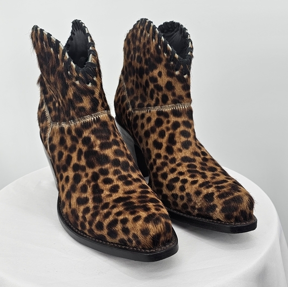 ALICE+OLIVIA Kiara Leopard Print Calf Hair Western Whip Stitch Booties S… - Picture 7 of 7